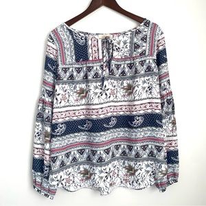 LOFT Womens Medium White Blue Pink Pattern Flowy Chiffon Long Sleeve Blouse KK19